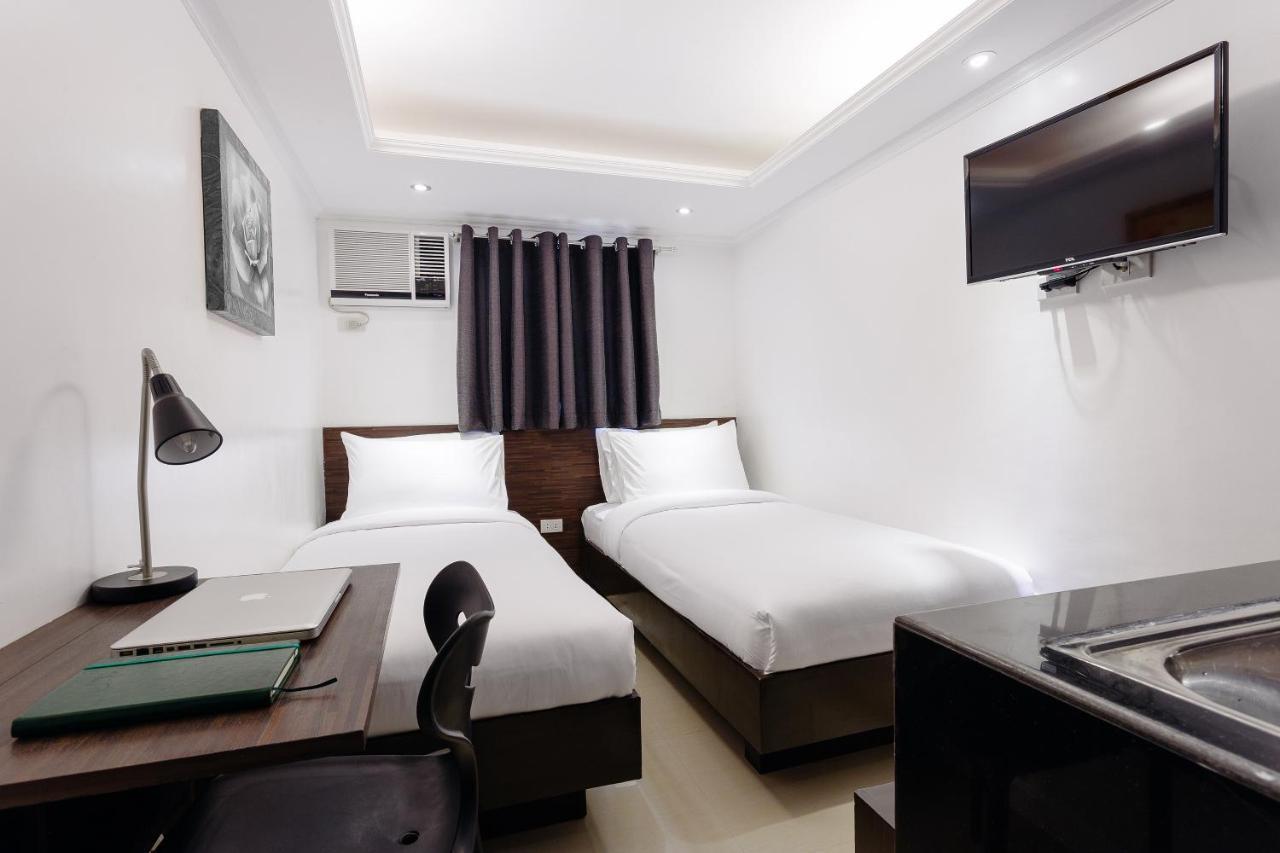 Nest Nano Suites Poblacion - Makati Makati City Bagian luar foto