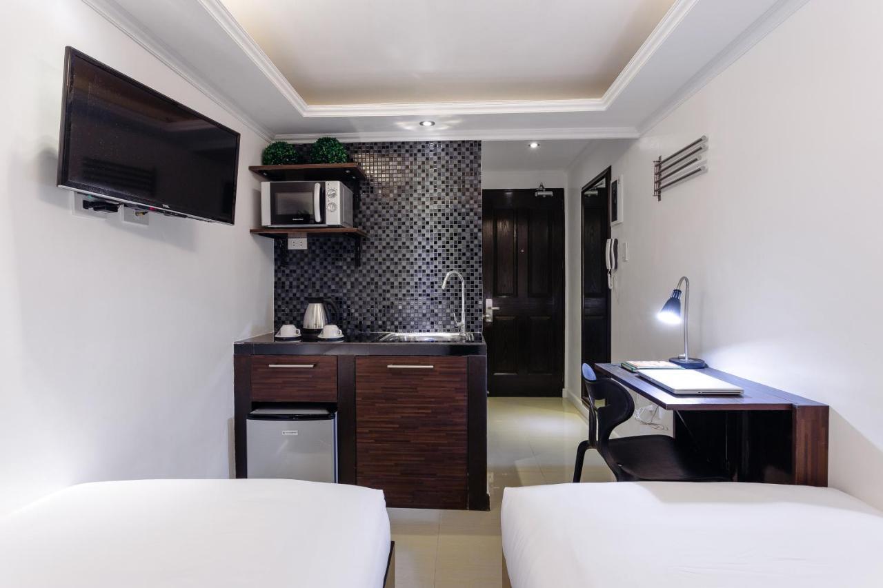 Nest Nano Suites Poblacion - Makati Makati City Bagian luar foto